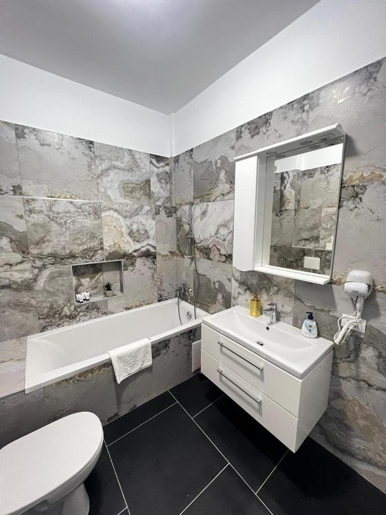 Luxury Cozy Apartments 수체아바 외부 사진